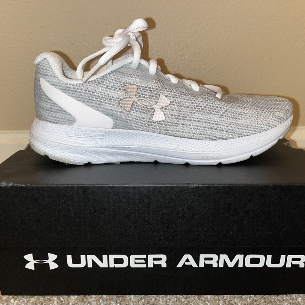 Charged impulse 2 knit size 6 white